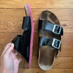 Black and pink Arizona Birkenstocks size 40